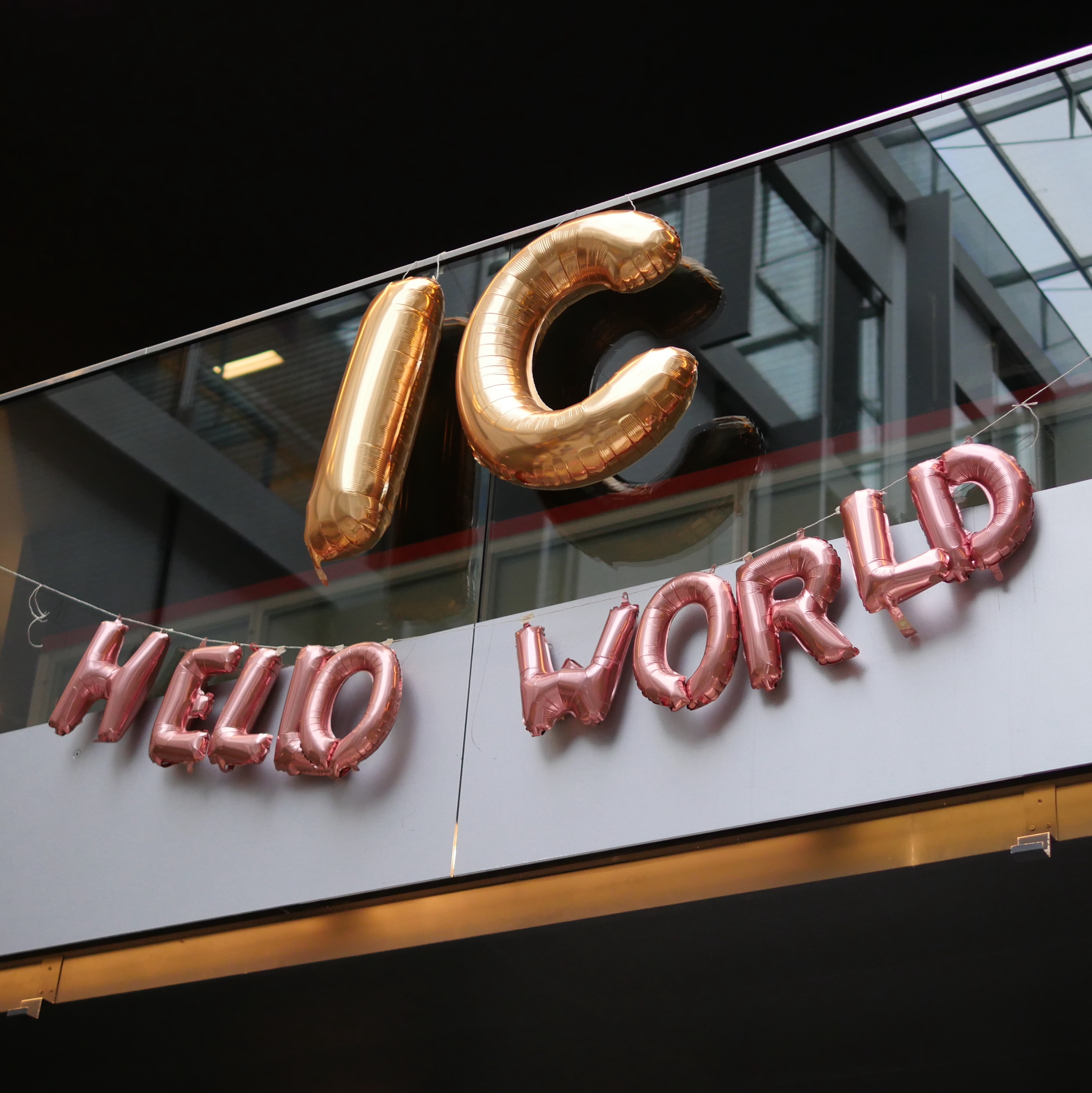 hello-world.jpg